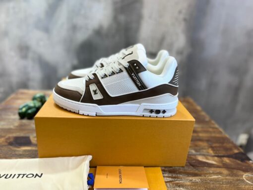 LV Trainer Nubuck Brown