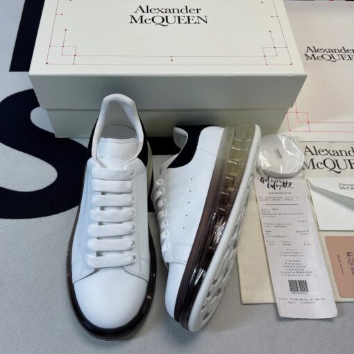 McQueen 743 Sneaker