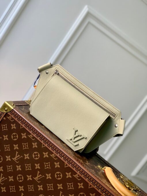 LV Takeoff Slingbag Olive