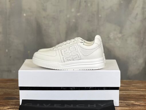 Givenchy G4 Sneakers Leather