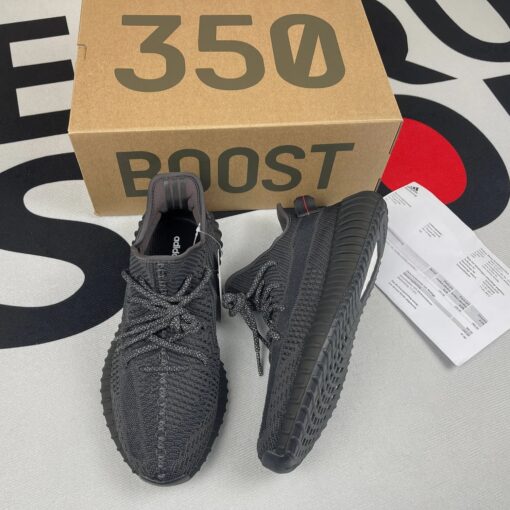 Yeezy 350 V2 Black