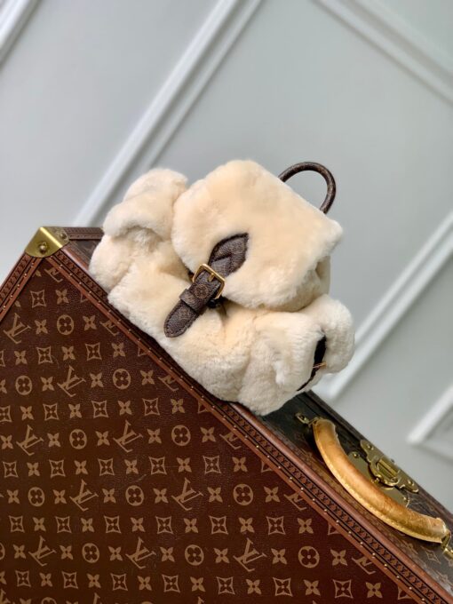 LV M11919 Teddy Backpack