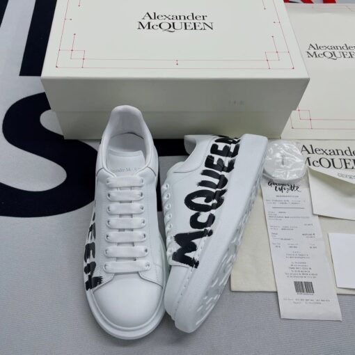 McQueen 735 Sneaker