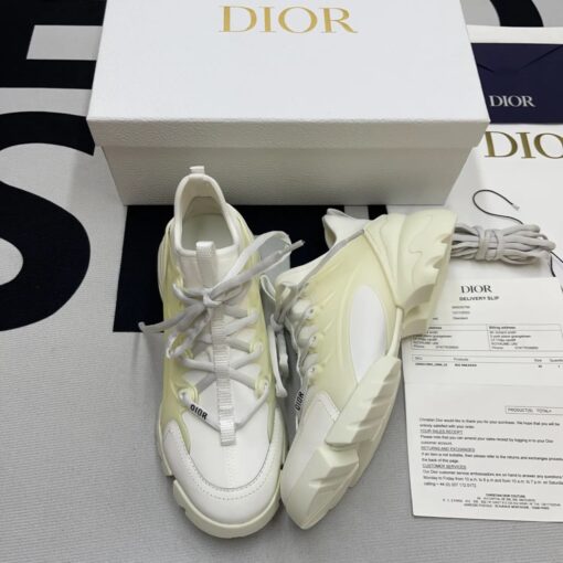 Dior D-Connect Women's Natural