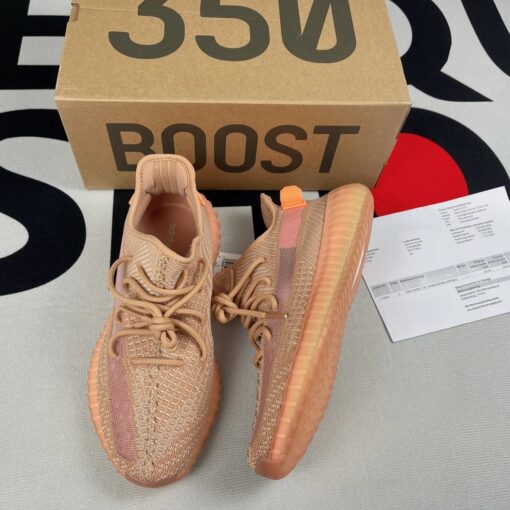 Yeezy 350 V2 Clay