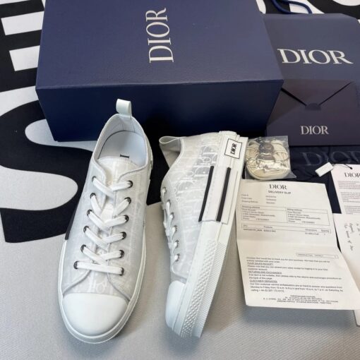 Dior B23 Low-Top White Oblique Canvas