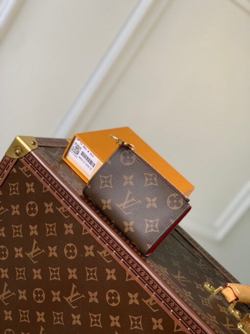 LV Lisa Wallet Tonic