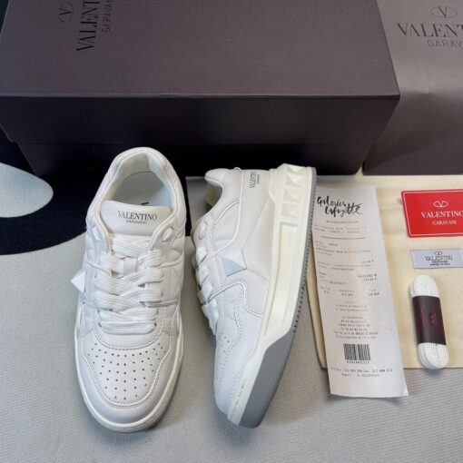 Valentino One Stud White Grey