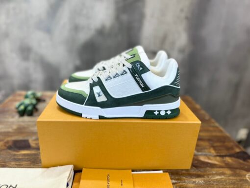 LV Trainer Nubuck Green