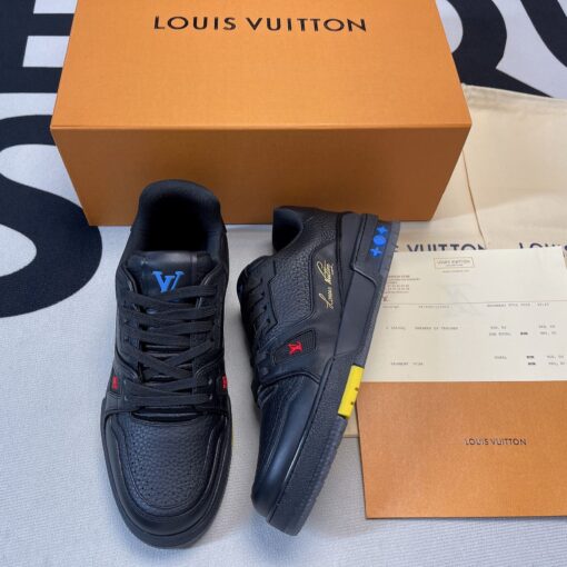 LV Trainer Black Signature