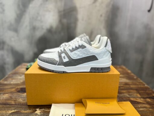 LV Trainer Embossing Grey