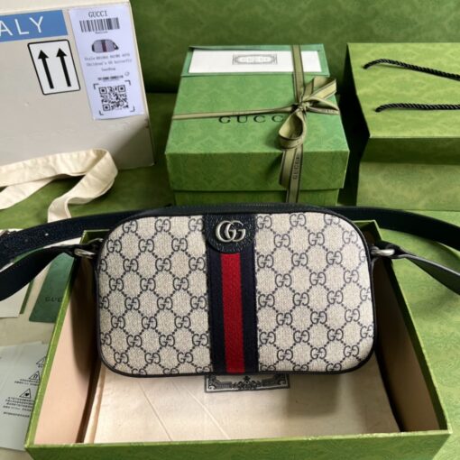 Gucci Messenger 681064