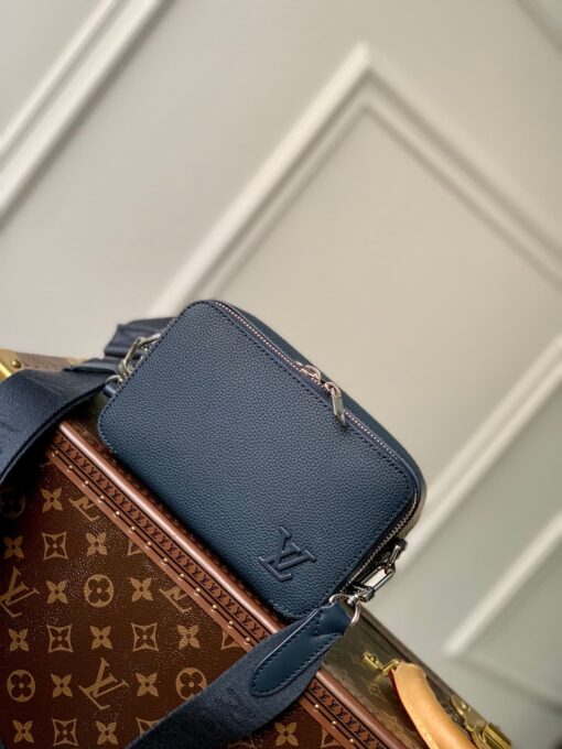 LV Alpha Wearable Dark Blue