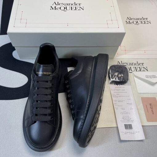 McQueen Sneaker Full Black