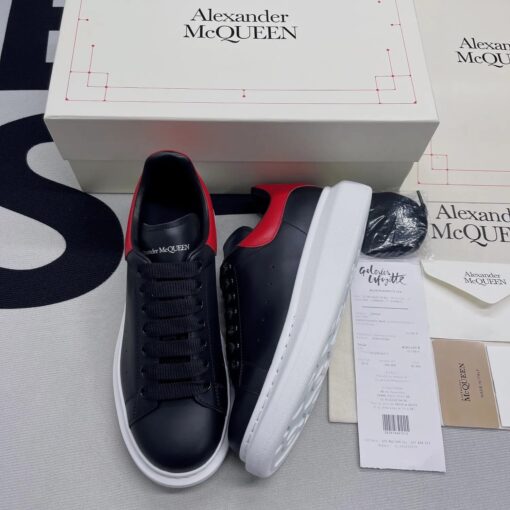 McQueen 711 Sneaker