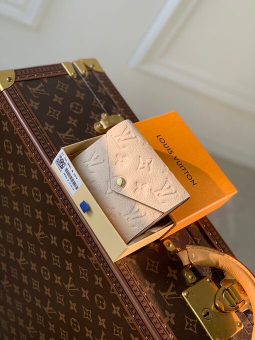 LV Victorine Wallet Creme