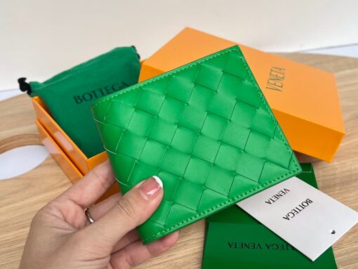 Bottega Veneta Intrecciato Bi-Fold Green