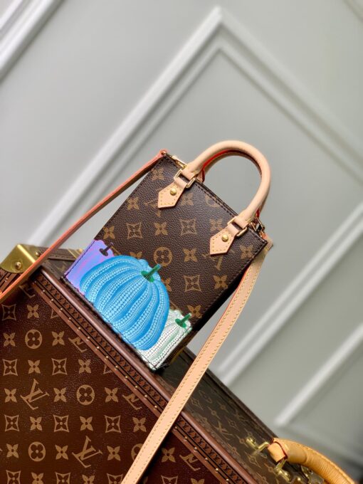 LV x YK Petit Sac Plat