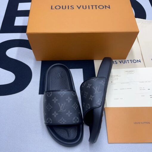 LV Waterfront Mule 1A11 Slide (Men's)