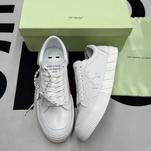 Off-White Vulcanized Low White