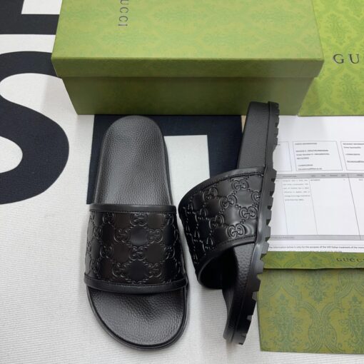 Gucci Signature GG Slide (Men's)