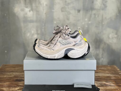 Balenciaga 10XL Sneaker