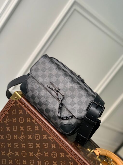 LV Steamer Messenger