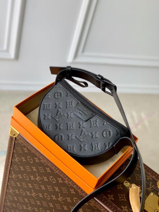 LV Crossbody Leather M23835